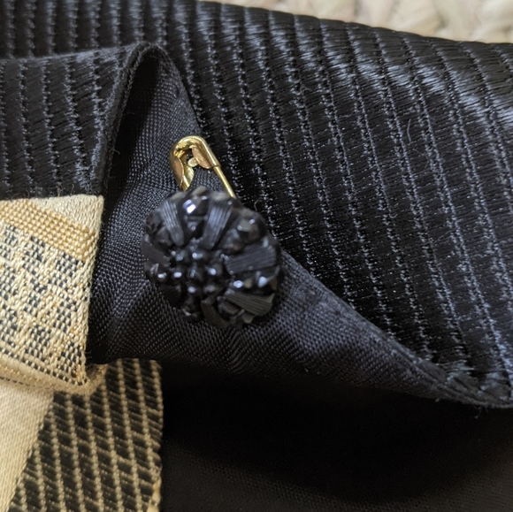 🐦3/$20🐦 Max & Mabel geometric tapestry vest - Picture 4 of 11